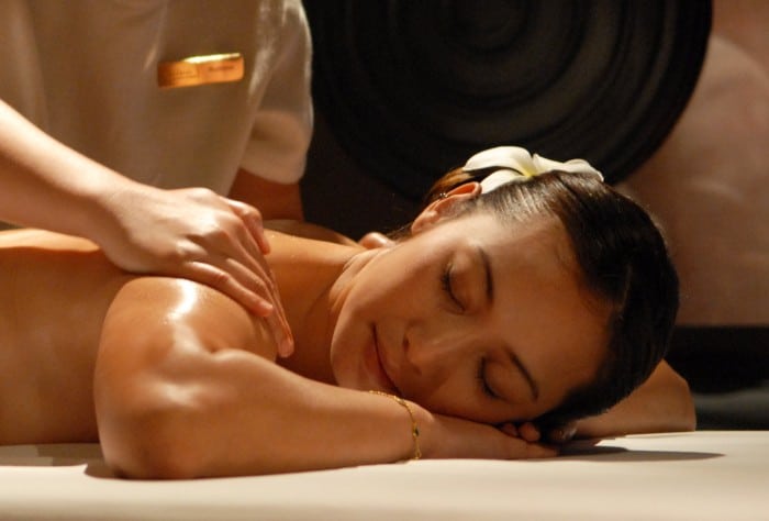 Treat Yourself Right in 2015: Turn Over a New Leaf of Luxury by Visiting Nearby Spas