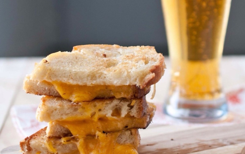 Don’t Miss World Cafe Live’s Grilled Cheese and Craft Beer Tastings on Feb. 11!