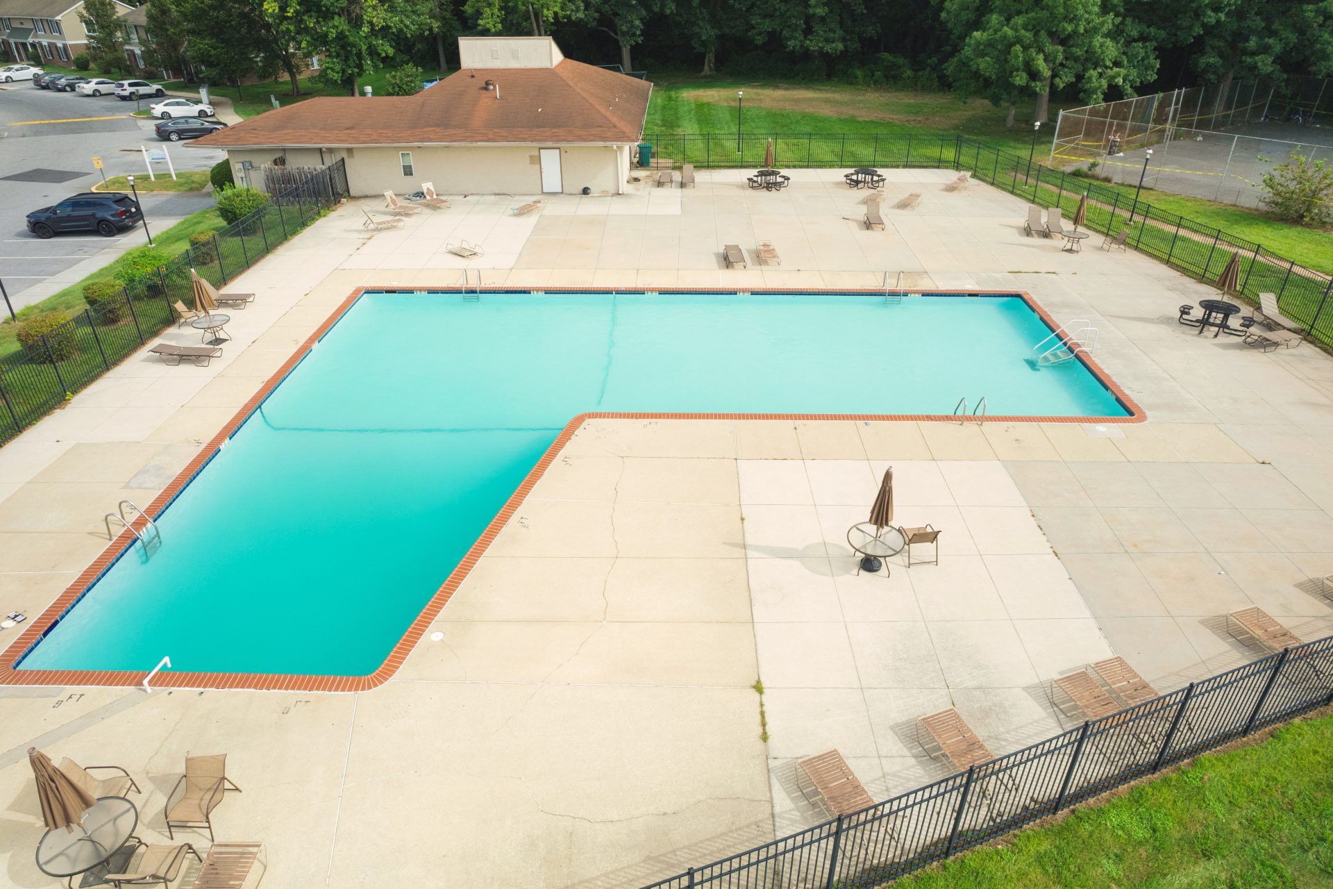 Newark Delaware Apartments Pool