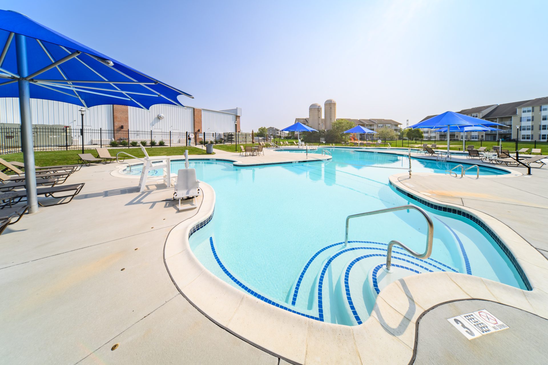 Rockwood Apartments in Newark Delaware pool