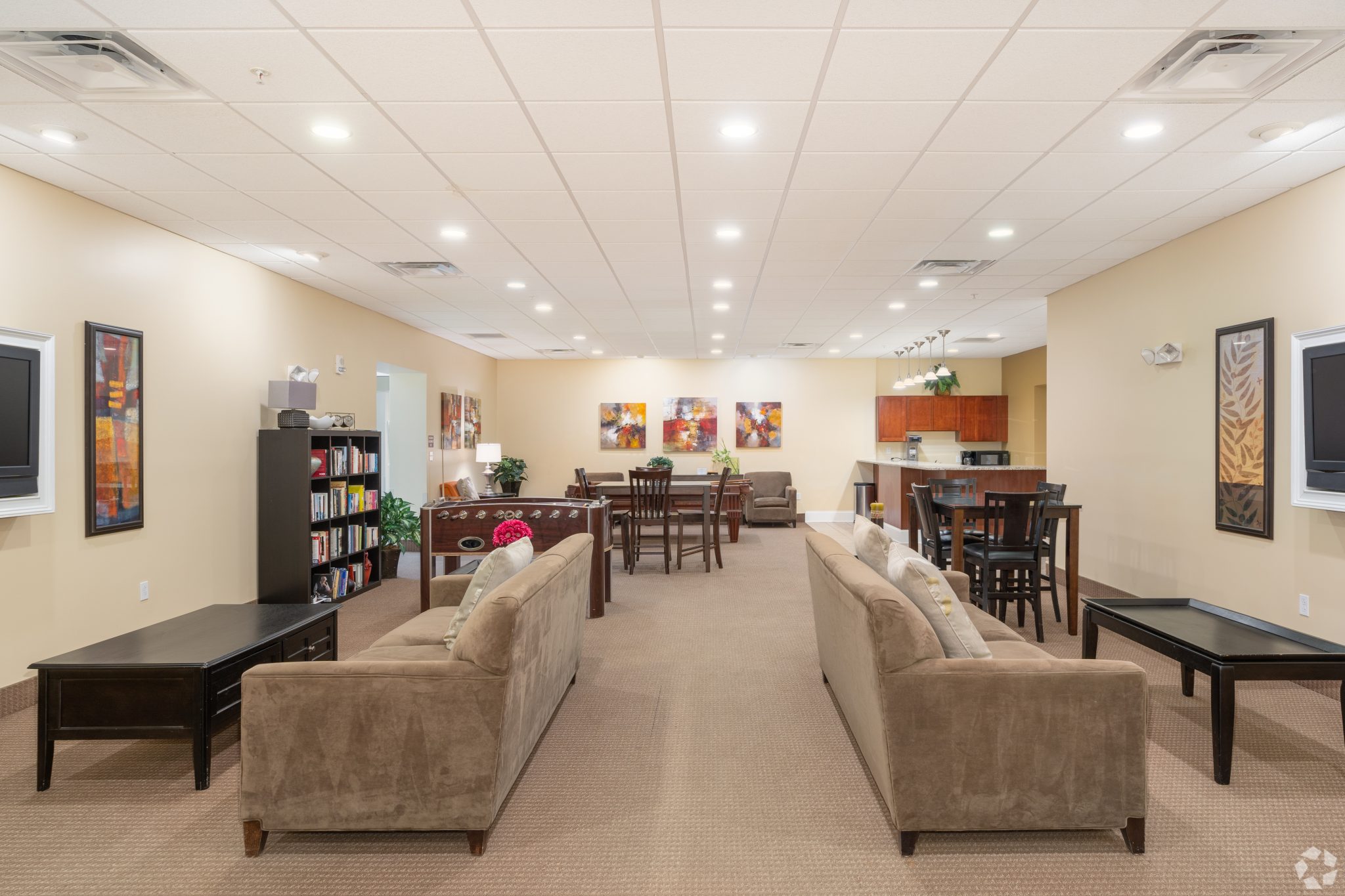 Snapshot of Private Condo Apartments With In-Unit Office And Game Rooms