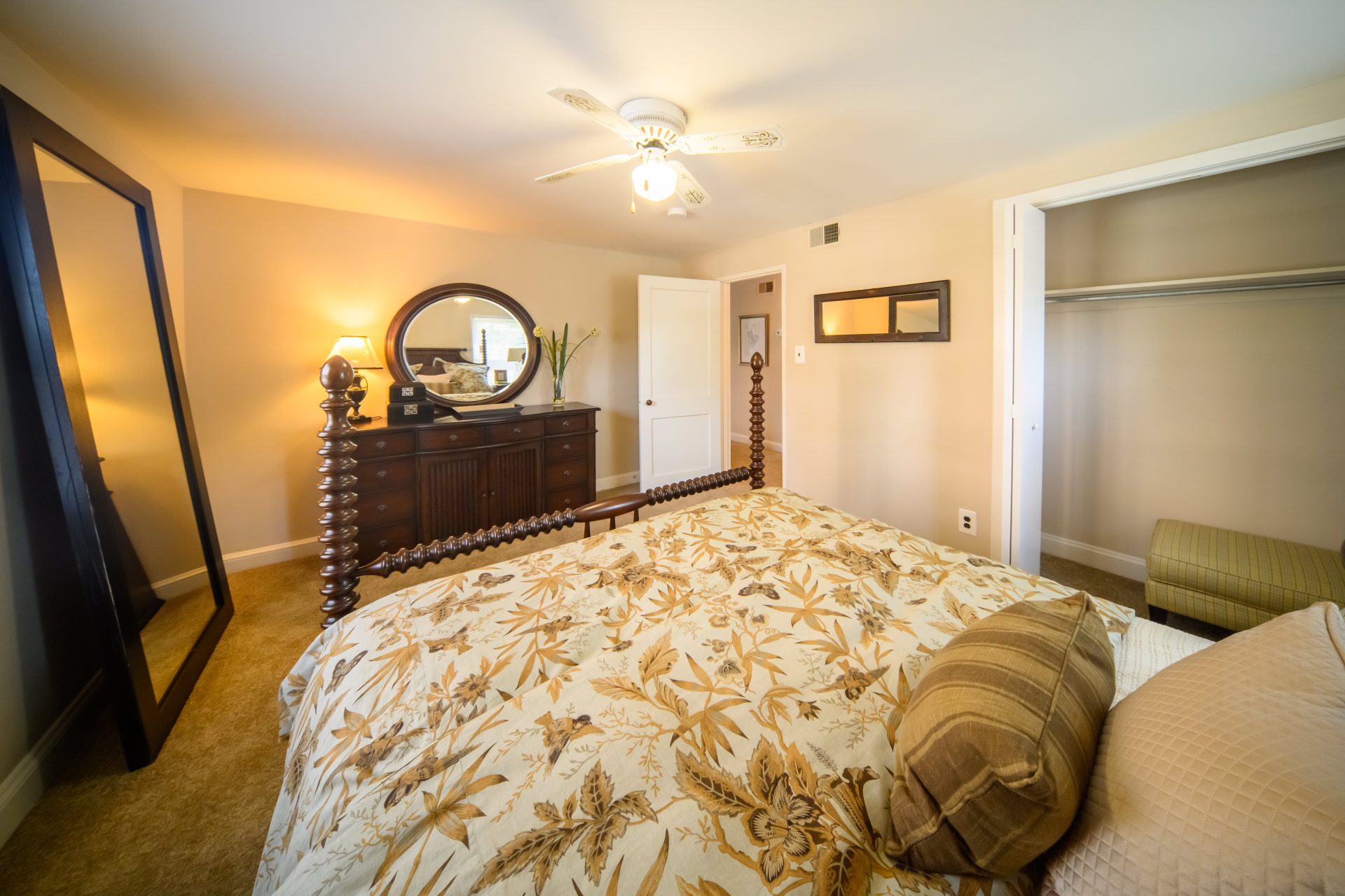 bedroom at Greenville Place apartments in Greenville Delaware