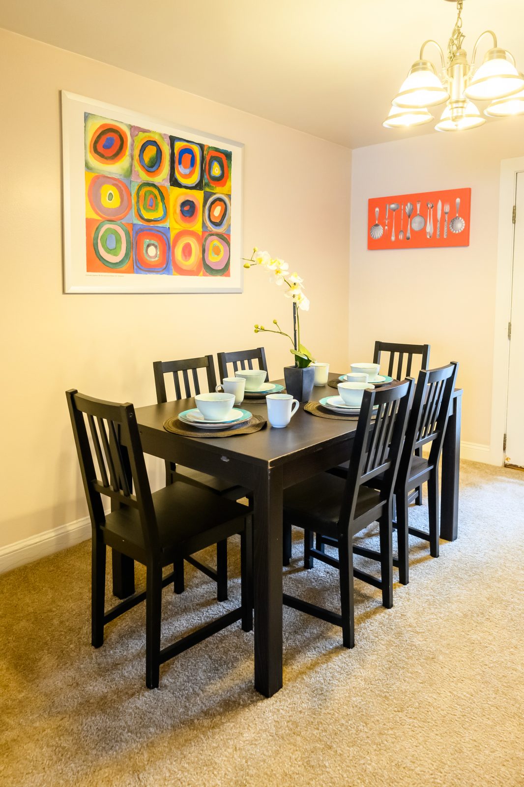 Dining room at Greenville Place apartments in Greenville Delaware