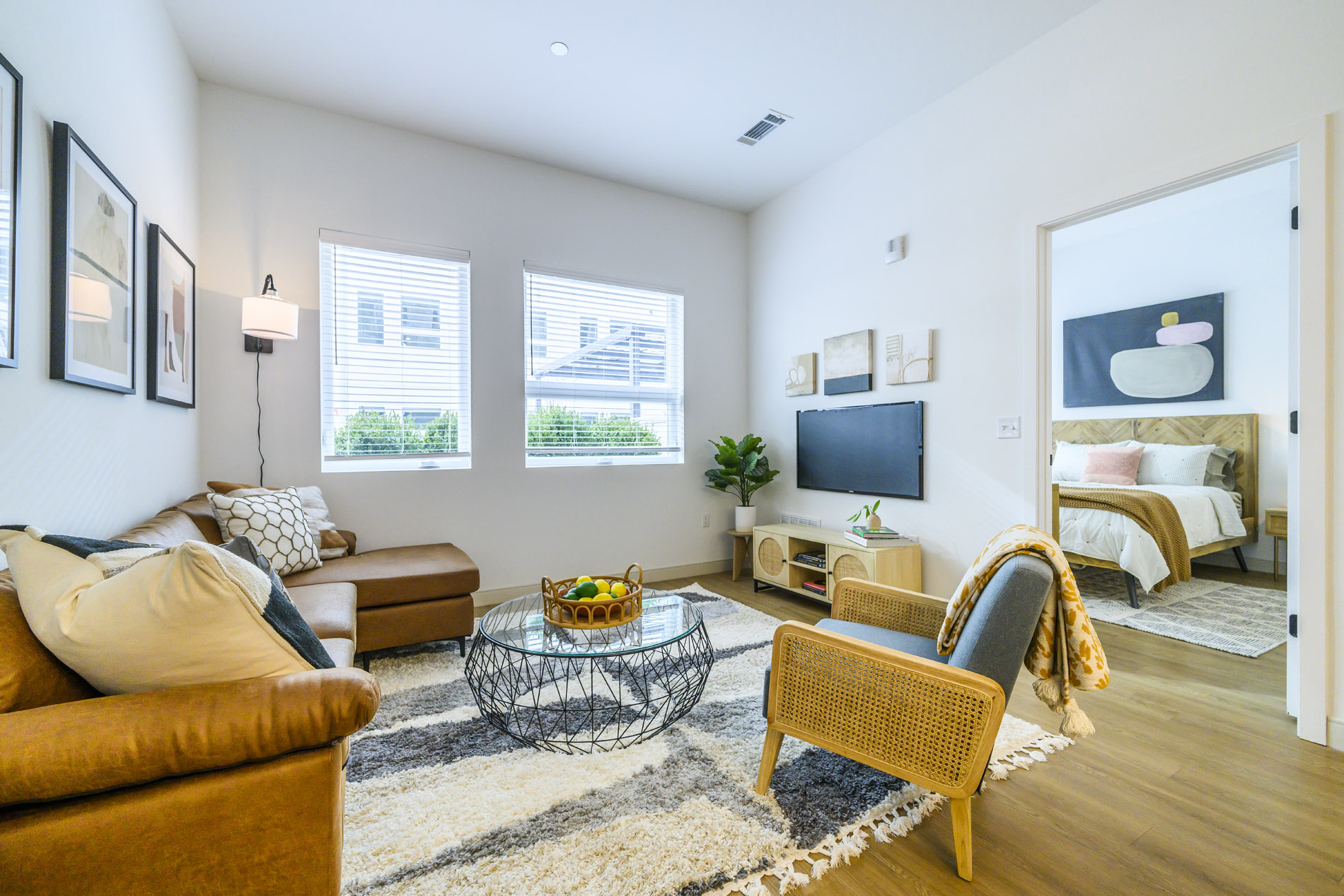 Best High-Rise Apartments in Wilmington living room