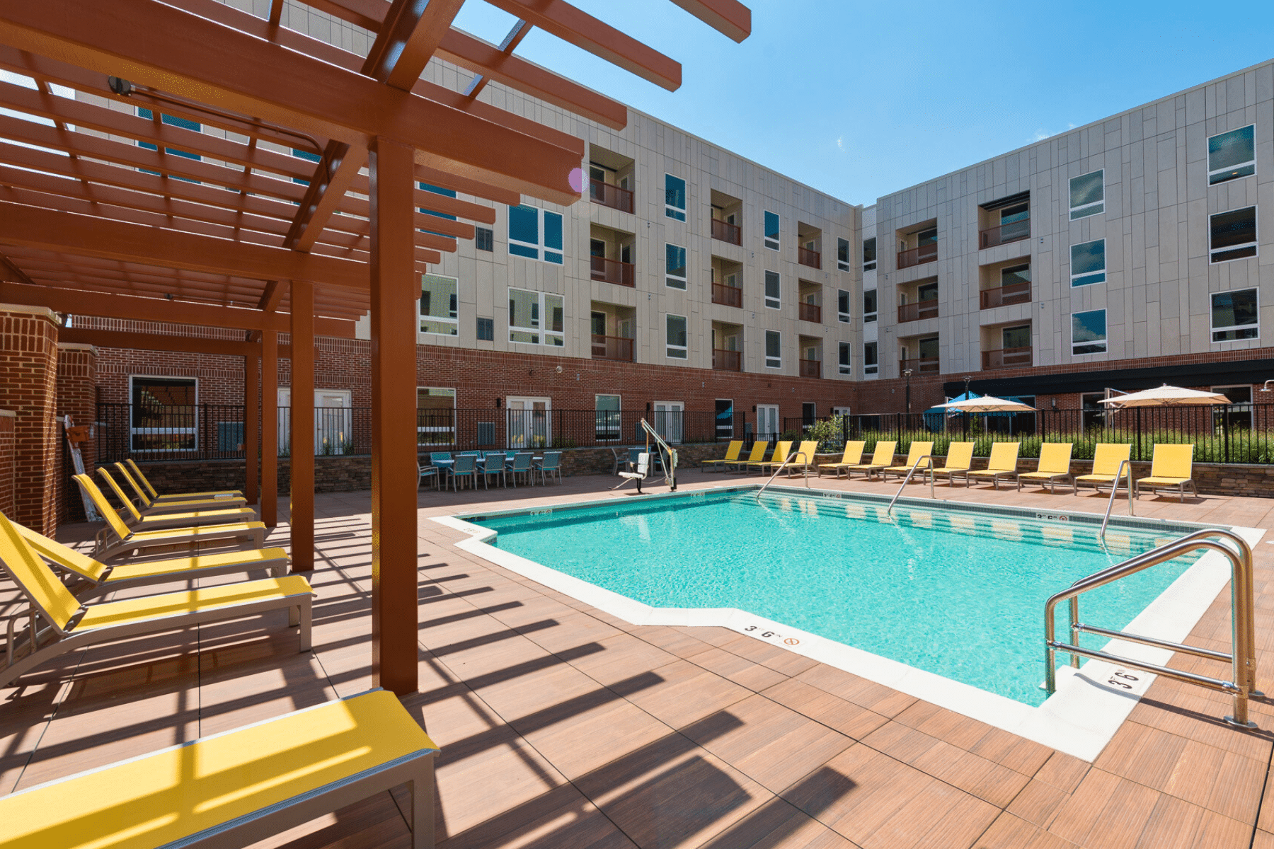 Apartments with Pools in Wilmington The Residences at Mid-town Park